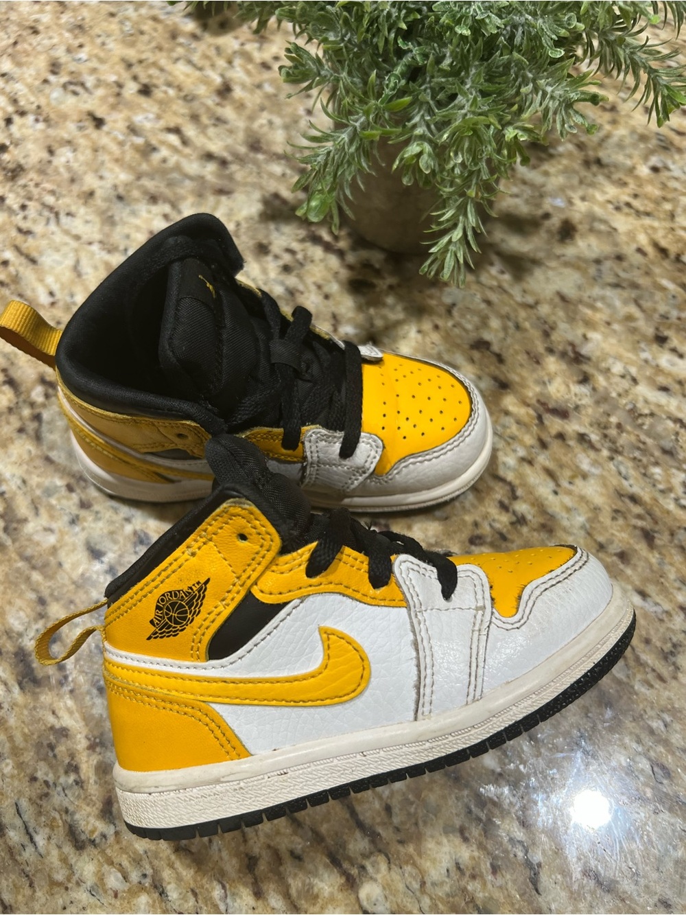 Nike Jordan Toddler Yellow and White High-Top Sneakers 7C